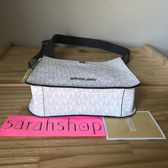 🌼Michael Kors Purse - Picture 5 of 12